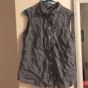 Sleeveless Ruffled Button Down Top